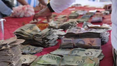 Rupiah Awal Hari Minggu meningkat 20 poin berubah berubah jadi Rp15.461 per dolar Amerika Serikat