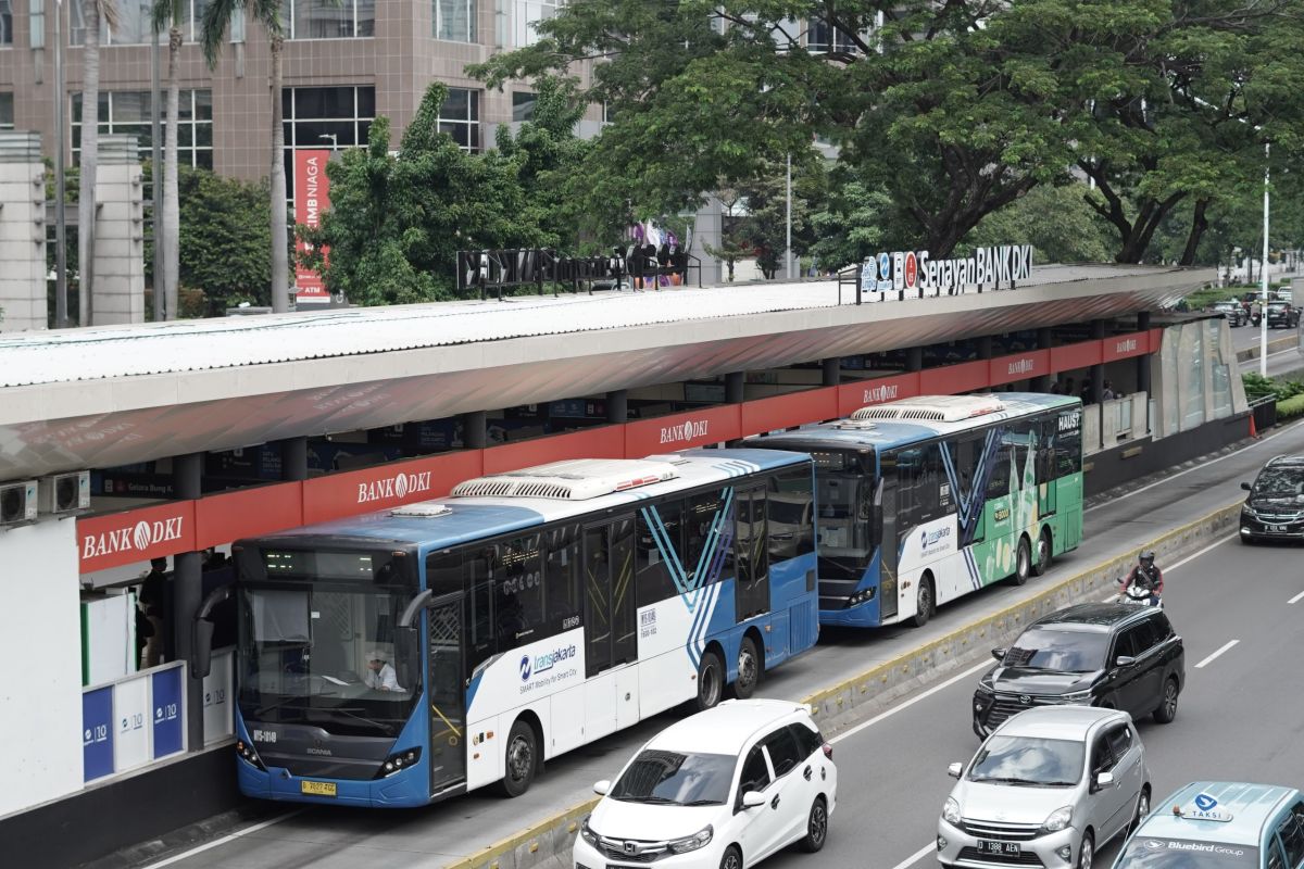 Gaji sesudah itu persyaratan jadi sopir bus Transjakarta