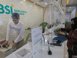 Berapa lama jam kerja operasional bank ke Indonesia?